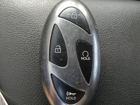 Used 2025 Hyundai Elantra Sport FWD image 32