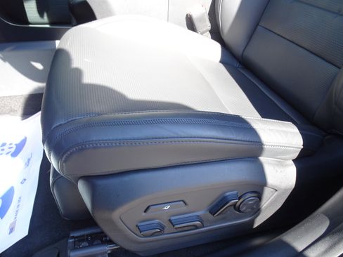 Used 2024 Hyundai Santa Fe Calligraphy image 9