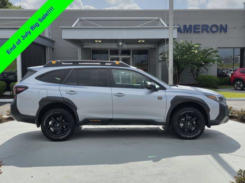 Used 2025 Subaru Outback Wilderness AWD/4WD image 40