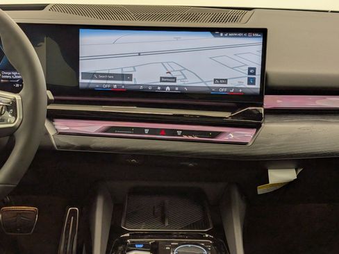 New 2026 BMW i5 eDrive40 w/ M Sport Package image 25