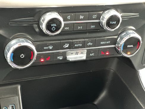 Certified 2022 Ford F150 XLT w/ Equipment Group 302A High image 20