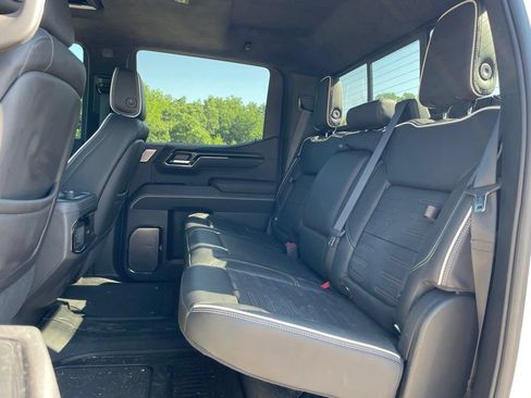 Used 2023 GMC Sierra 1500 AT4X AWD/4WD image 10