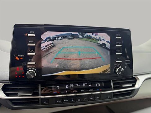 Used 2021 Toyota Sienna XLE AWD/4WD image 53