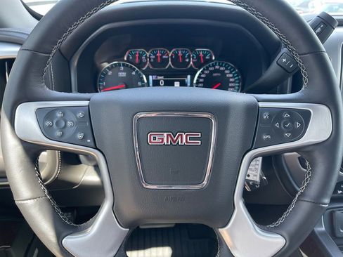 Used 2018 GMC Sierra 1500 SLT AWD/4WD image 19