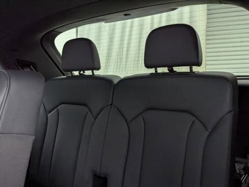 Used 2022 Audi Q7 3.0T Premium Plus image 17