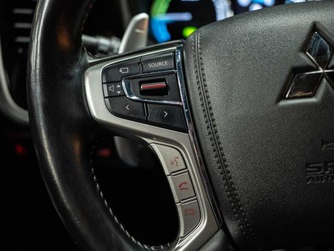 Used 2020 Mitsubishi Outlander GT image 28