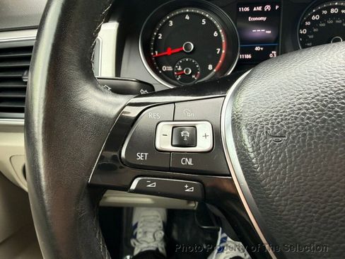 Used 2018 Volkswagen Atlas SE image 19