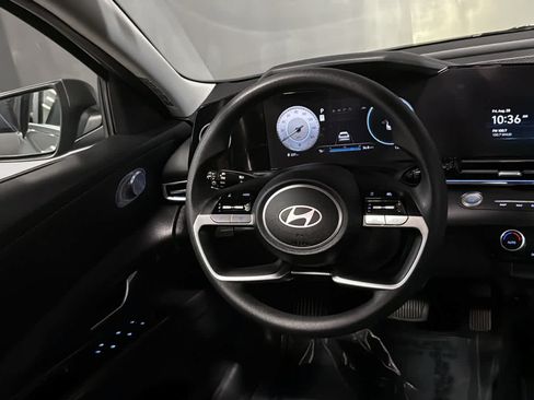 Used 2024 Hyundai Elantra SEL FWD image 22