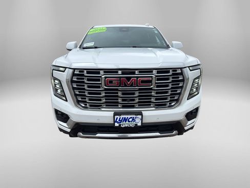 Used 2025 GMC Yukon XL Denali AWD/4WD image 8