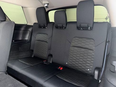 Used 2023 Nissan Pathfinder SV FWD image 33