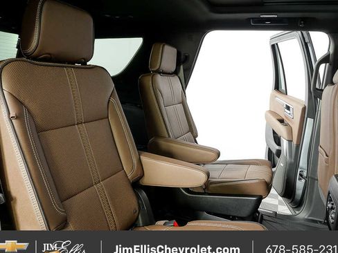 New 2026 Chevrolet Tahoe High Country w/ Sun And Tow Package AWD/4WD image 23