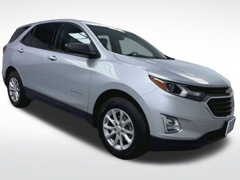 Used 2019 Chevrolet Equinox LS w/ LS Convenience Package AWD/4WD image 15