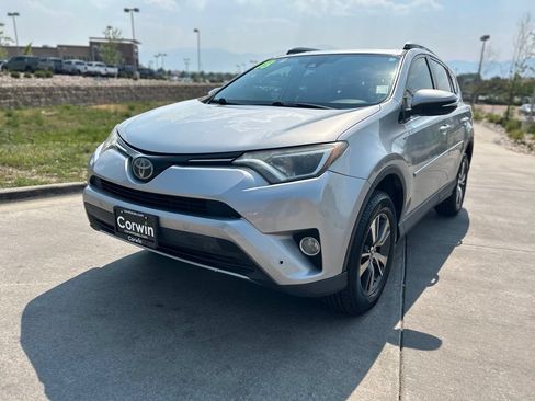 Used 2018 Toyota RAV4 XLE FWD image 3
