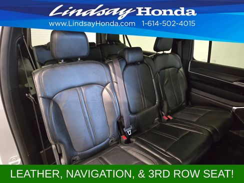 Used 2024 Jeep Wagoneer L Series II w/ Flexible Seating Group AWD/4WD image 9
