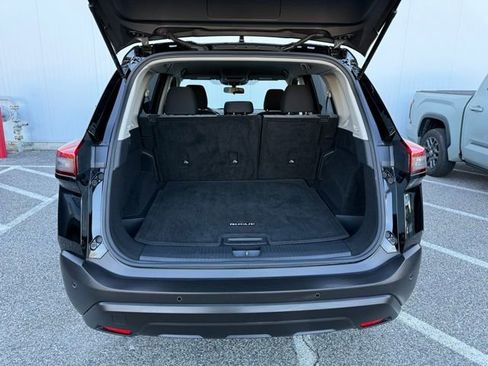 Used 2021 Nissan Rogue S image 10