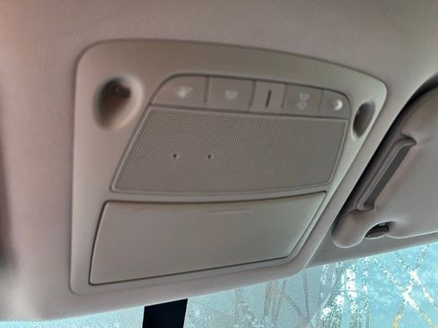 Used 2019 Nissan Pathfinder S image 30