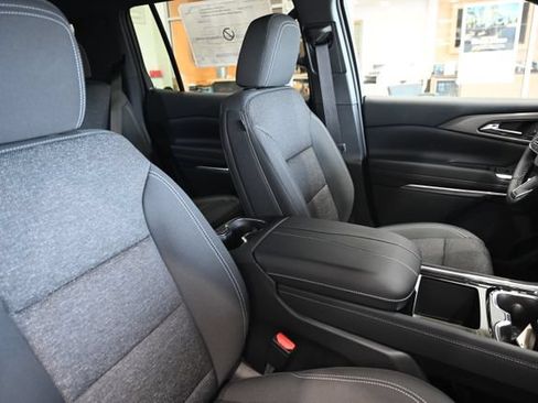 New 2026 Chevrolet Traverse LT w/ LPO, Floor Liner Package FWD image 8
