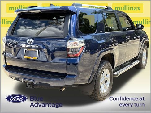 Used 2022 Toyota 4Runner SR5 RWD image 4