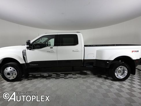 Used 2025 Ford F450 King Ranch w/ FX4 Off-Road Package image 11