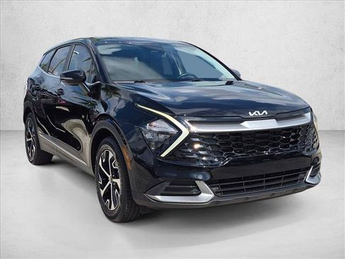 Used 2023 Kia Sportage EX FWD image 2
