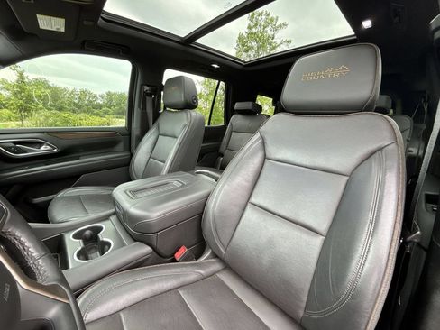 Used 2022 Chevrolet Tahoe High Country AWD/4WD image 13