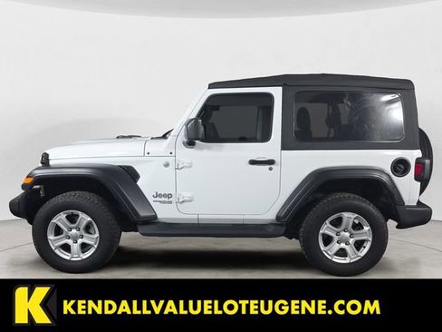 Used 2018 Jeep Wrangler Sport AWD/4WD image 2