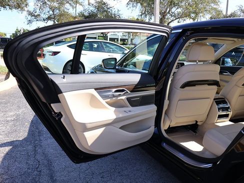 Used 2020 BMW 740i 740i image 27