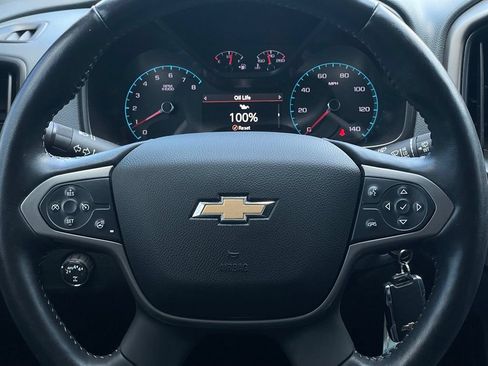 Used 2022 Chevrolet Colorado Z71 AWD/4WD image 12