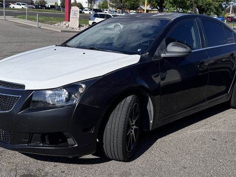 Used 2011 Chevrolet Cruze LT FWD image 4
