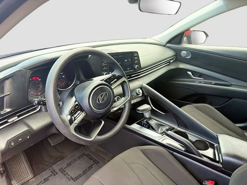 Certified 2023 Hyundai Elantra SEL w/ Cargo Package FWD image 9