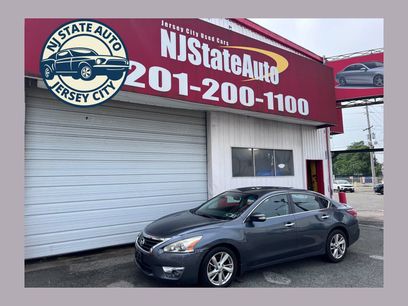 Used 2013 Nissan Altima 2.5 SL w/ 2.5 Moonroof Pkg