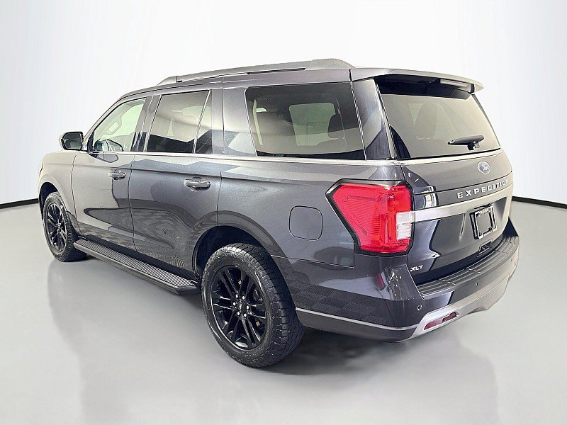 Used 2024 Ford Expedition XLT AWD/4WD image 5