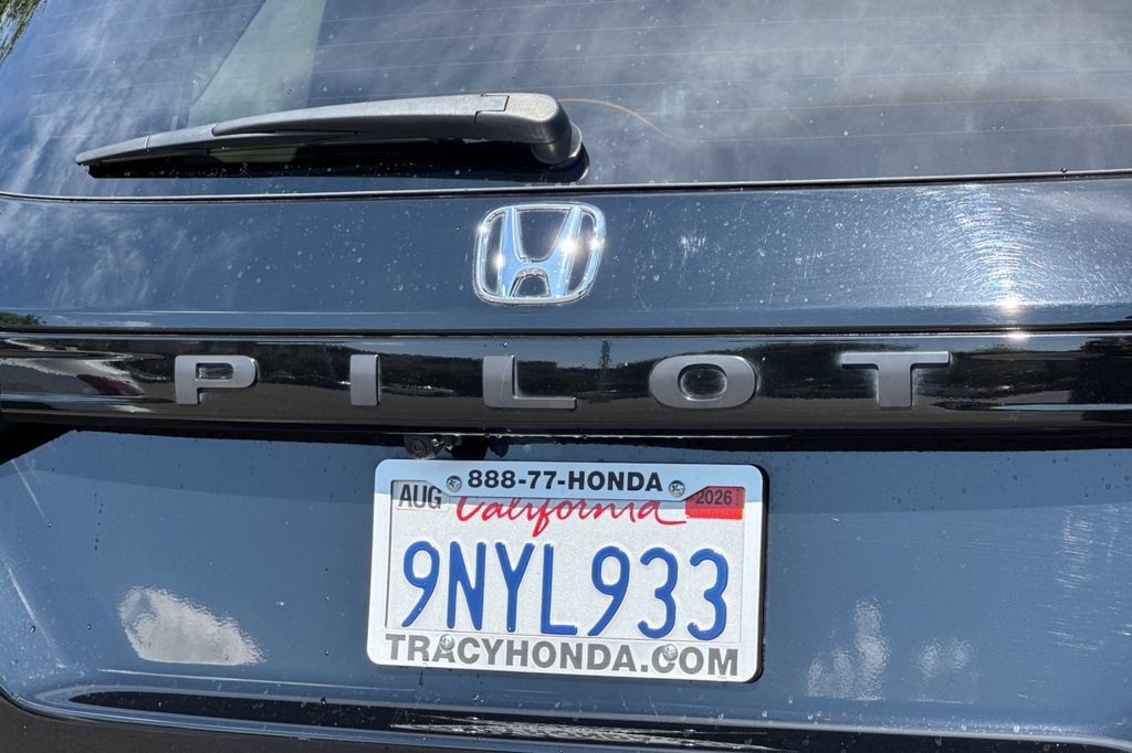 Used 2025 Honda Pilot EX-L image 27