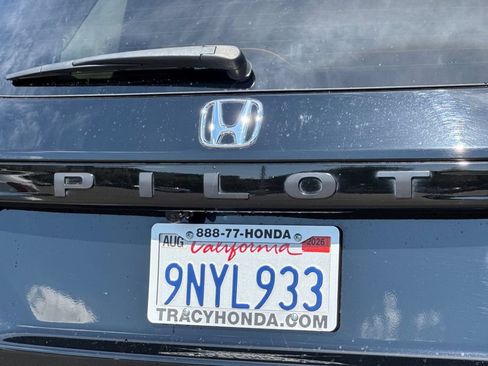Used 2025 Honda Pilot EX-L image 27