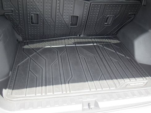 Used 2021 Chevrolet Equinox Premier FWD image 37