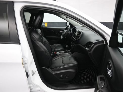 Used 2022 Jeep Cherokee Trailhawk w/ Premium Leather Package image 41