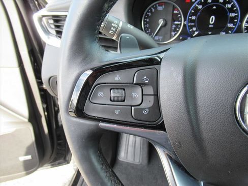 Used 2024 Buick Enclave Avenir w/ Avenir Technology Package image 17