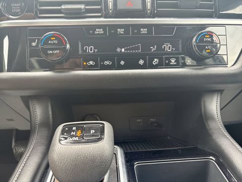 Used 2025 Nissan Pathfinder SV AWD/4WD image 26