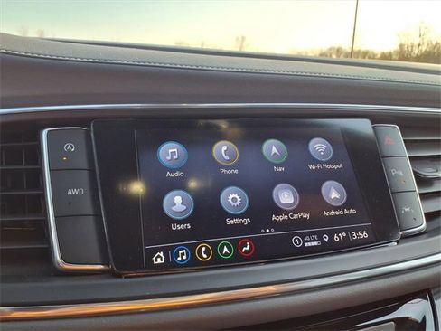 Used 2024 Buick Enclave Premium image 67