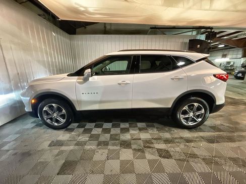 Used 2023 Chevrolet Blazer LT w/ LPO, Black Grille Bar Package image 5