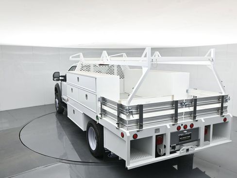New 2025 Ford F550 2WD Regular Cab Super Duty image 44