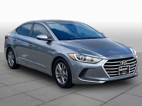 Used 2018 Hyundai Elantra SEL FWD image 3