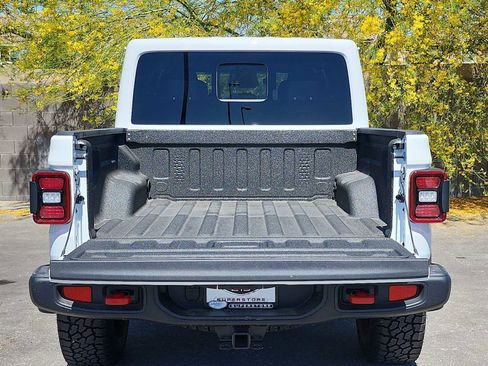 New 2026 Jeep Gladiator Rubicon w/ Steel Power Dome Hood Package AWD/4WD image 33