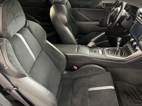 Used 2023 Toyota GR86 Premium image 22