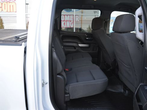 Used 2018 Chevrolet Silverado 1500 LT image 12