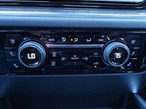 Used 2022 Chevrolet Silverado 1500 LTZ image 15