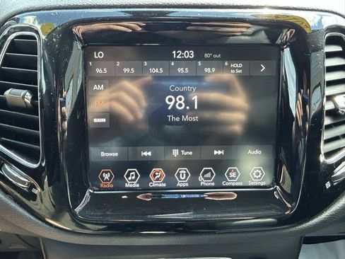 Used 2018 Jeep Compass Limited AWD/4WD image 24
