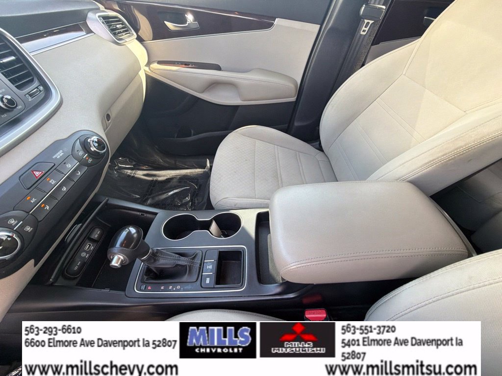 Used 2016 Kia Sorento AWD image 19