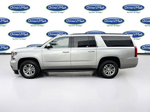 Used 2019 Chevrolet Suburban LT RWD image 4