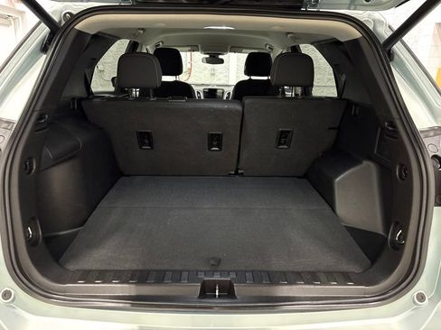 Used 2022 Chevrolet Equinox LT FWD image 36